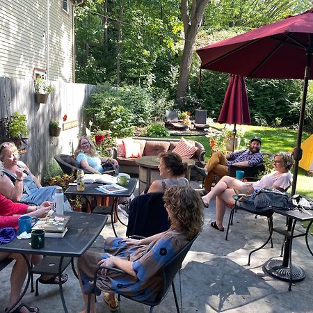 Twin Oaks Inn Saugatuck Luaran gambar