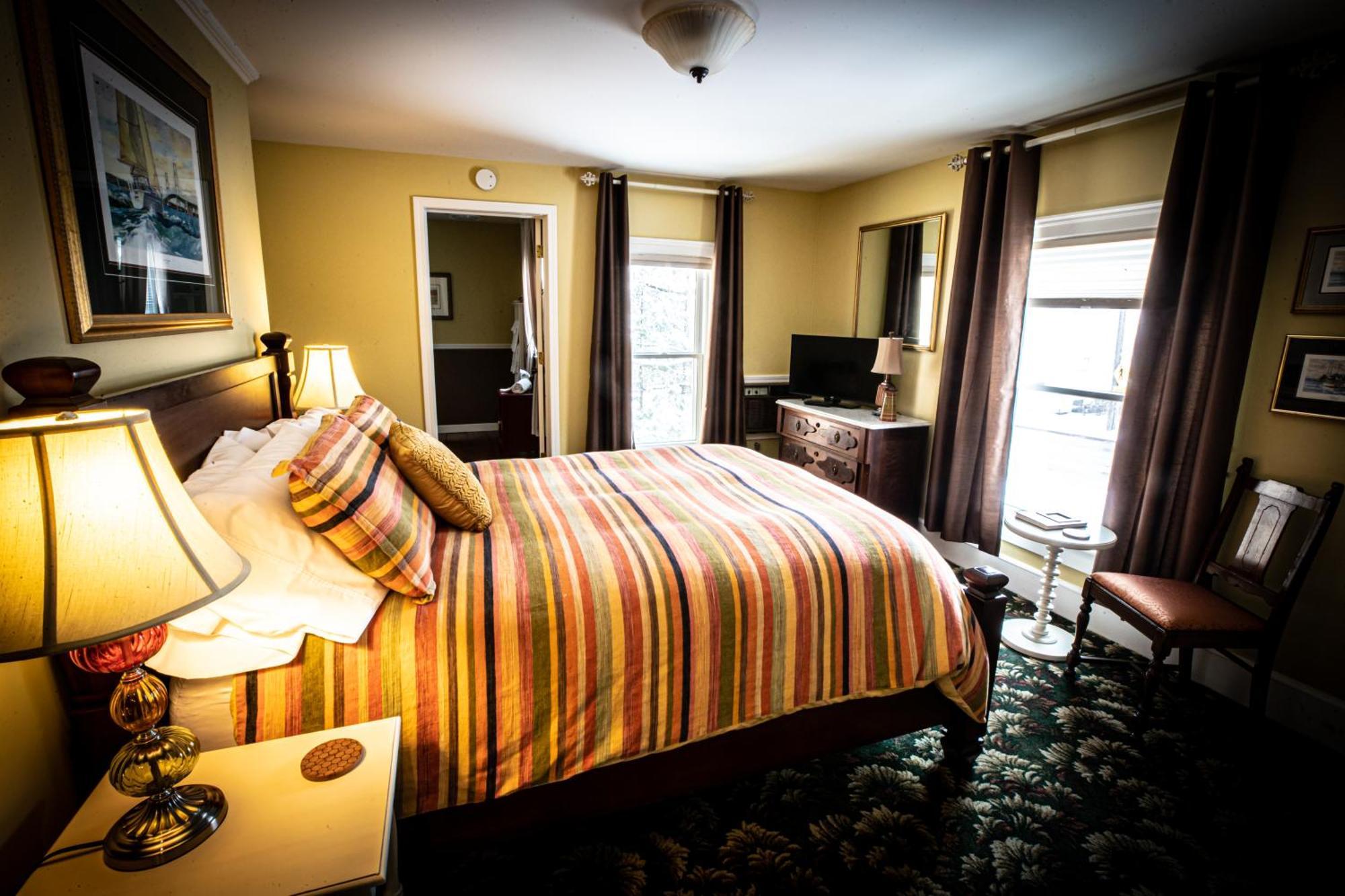 Twin Oaks Inn Saugatuck Luaran gambar