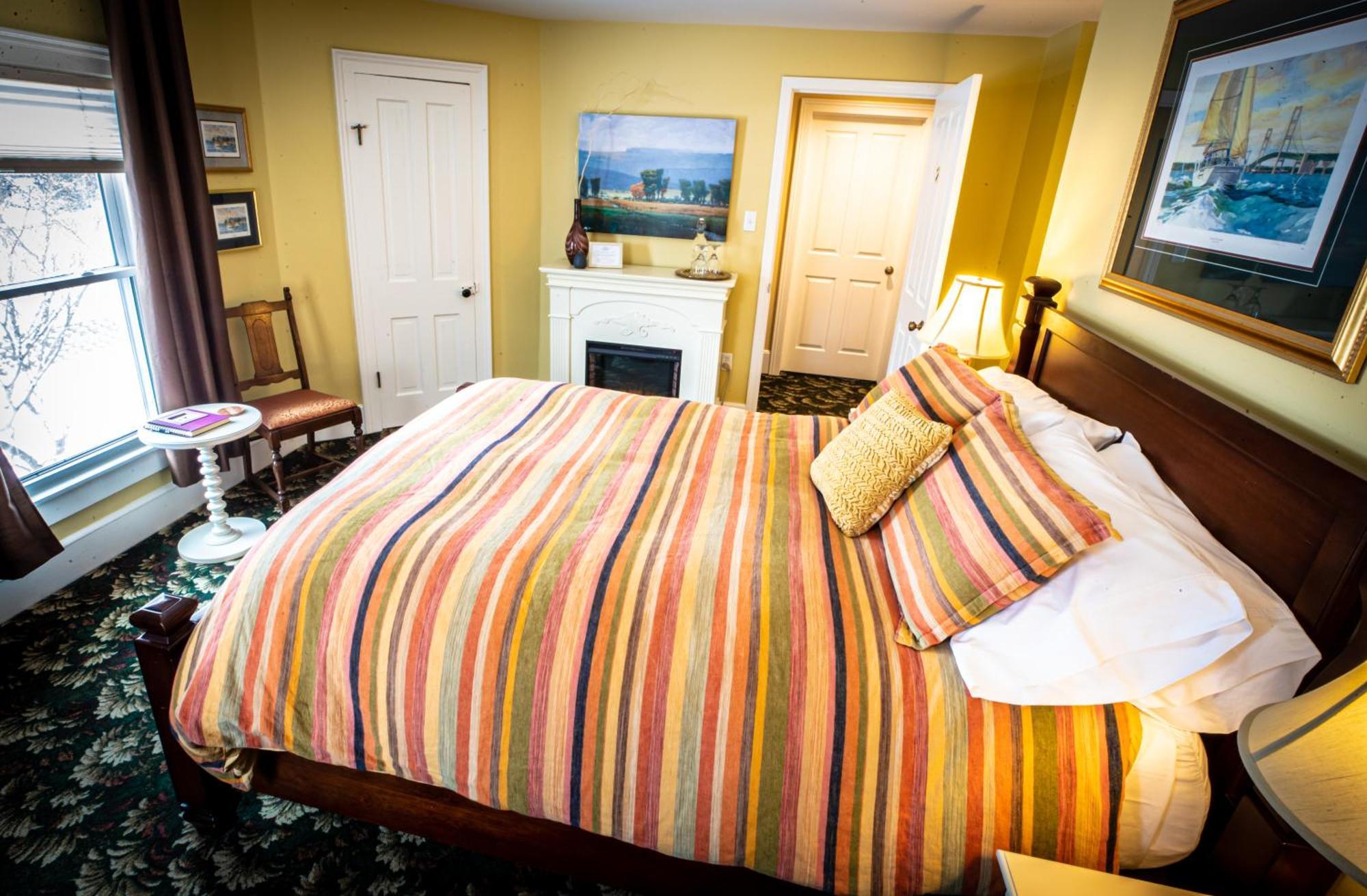 Twin Oaks Inn Saugatuck Luaran gambar
