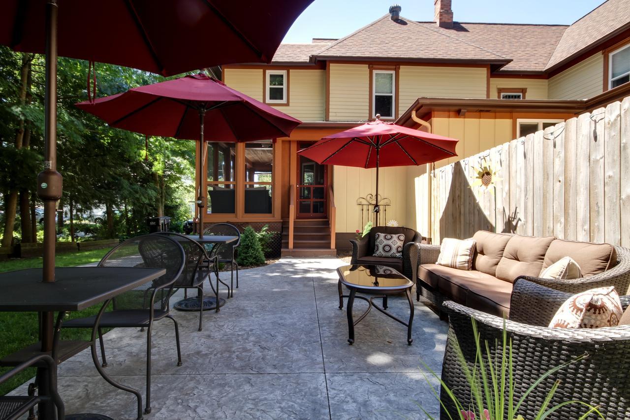 Twin Oaks Inn Saugatuck Luaran gambar