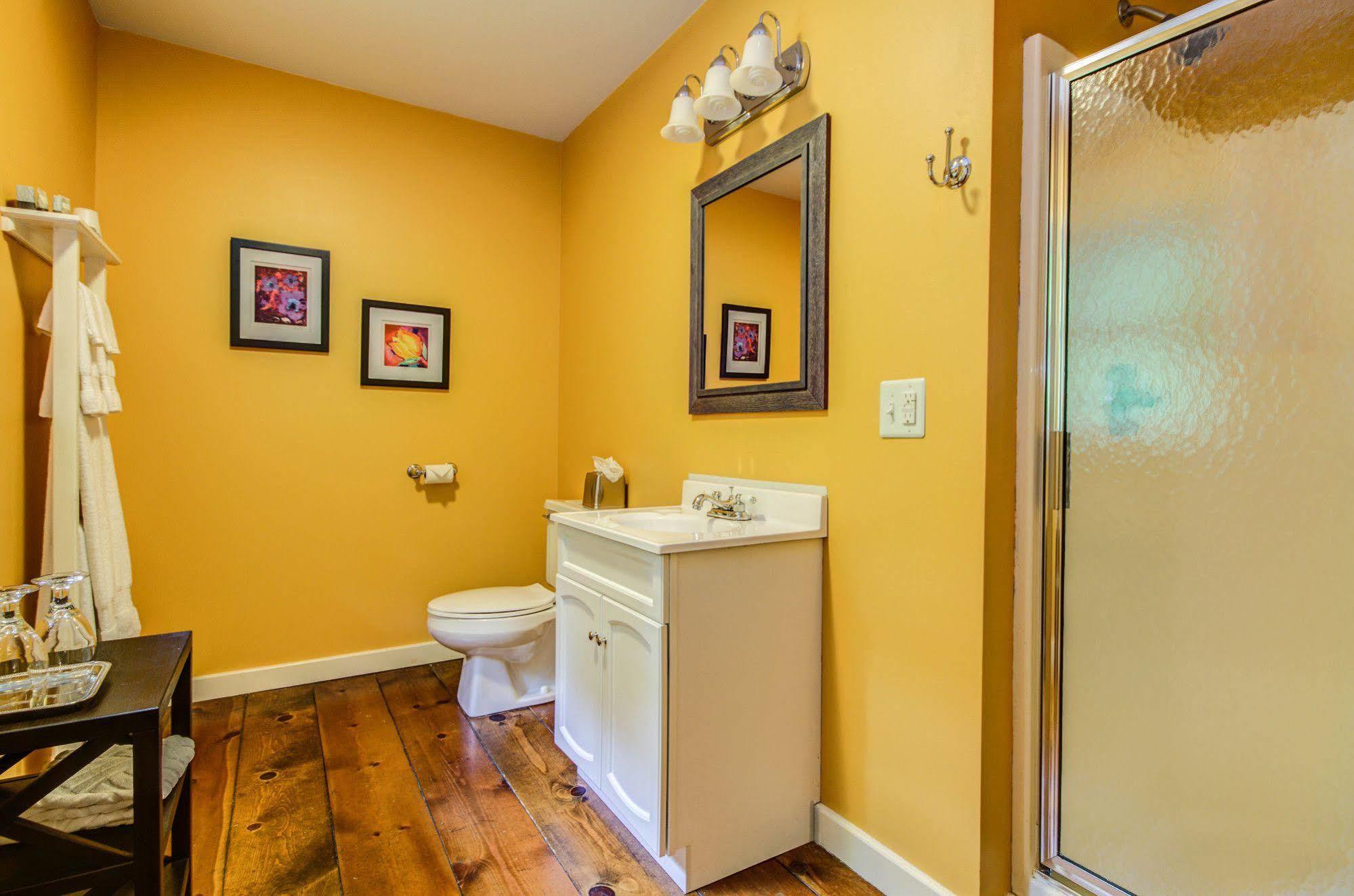 Twin Oaks Inn Saugatuck Luaran gambar
