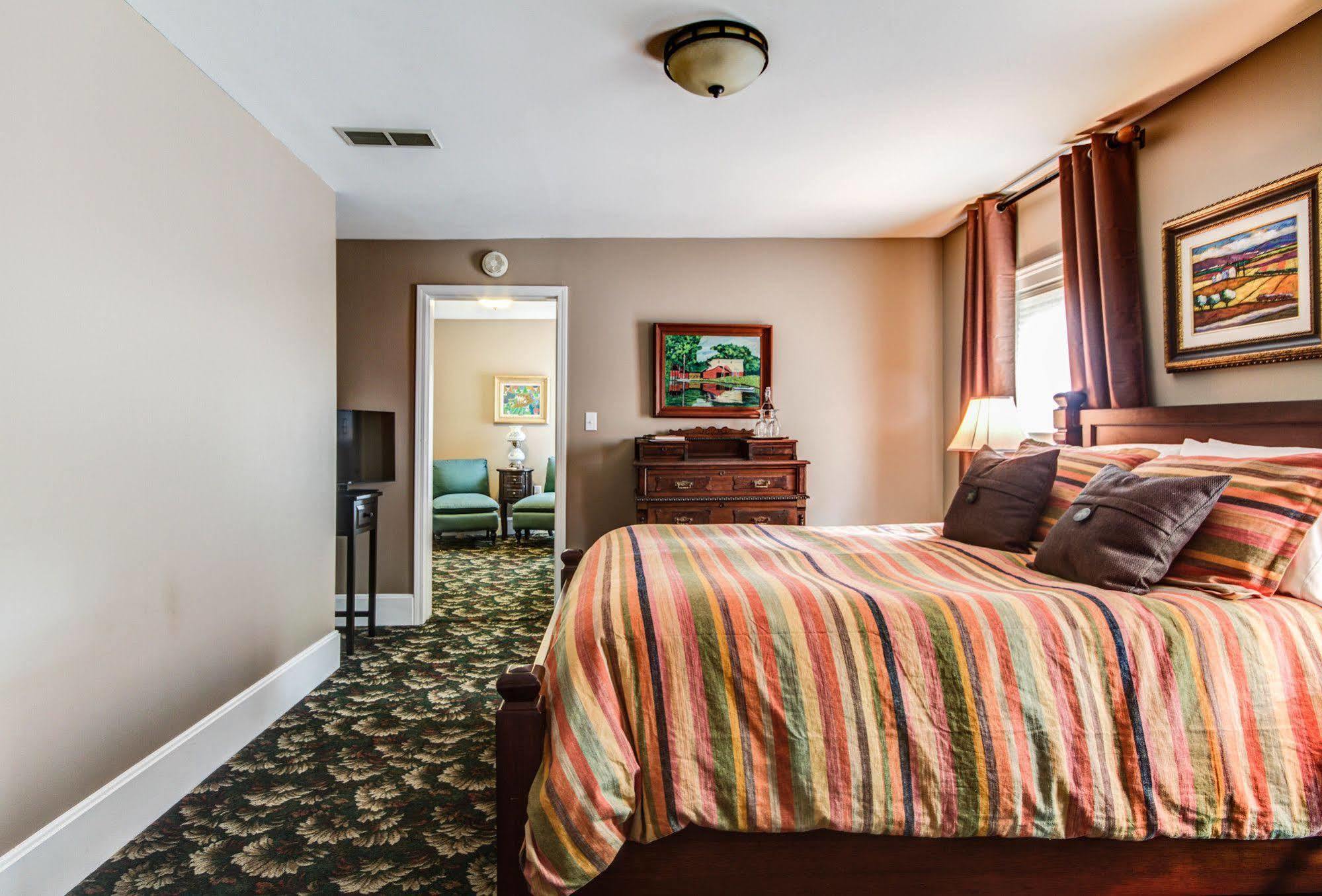 Twin Oaks Inn Saugatuck Luaran gambar