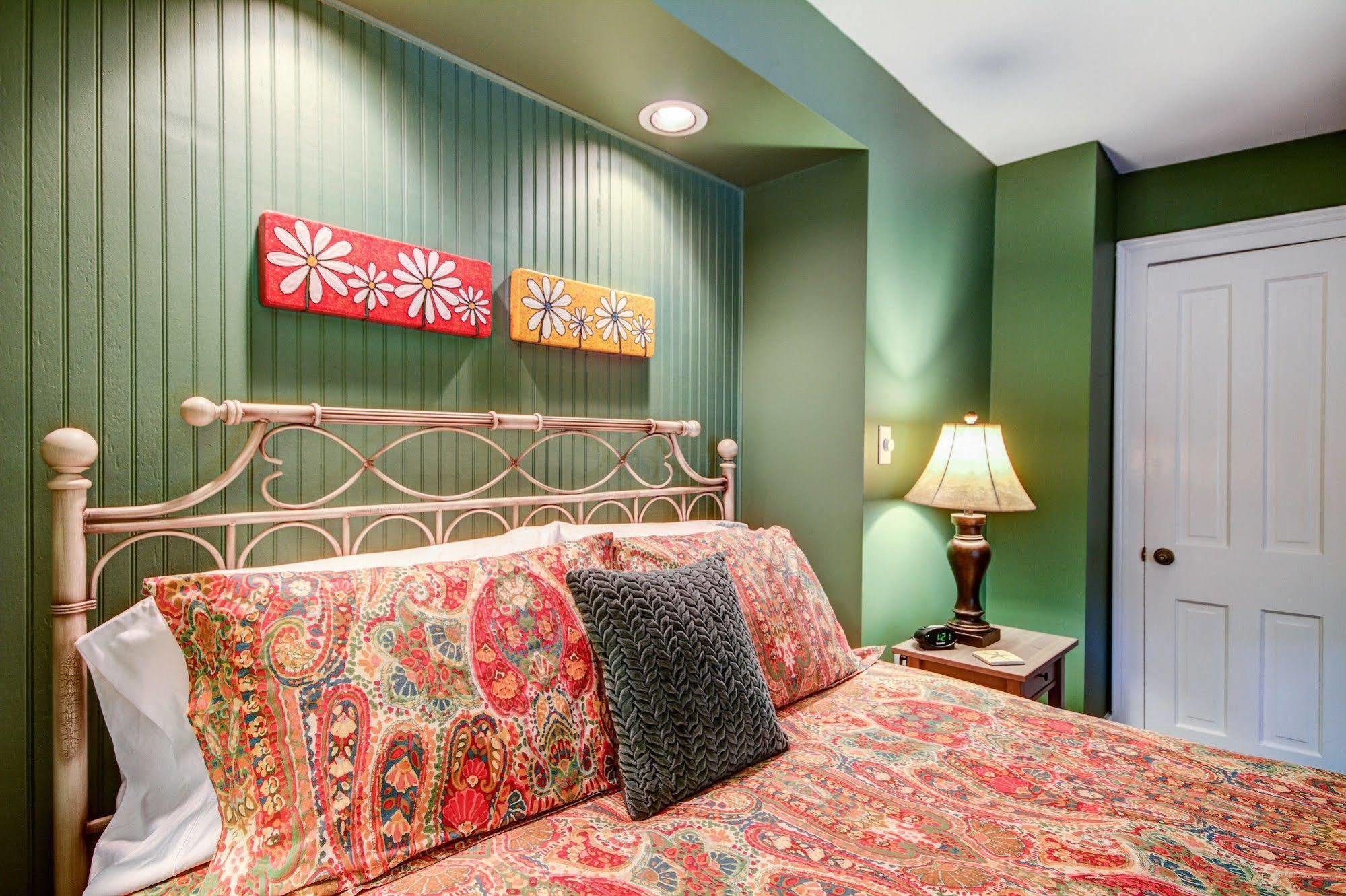 Twin Oaks Inn Saugatuck Luaran gambar