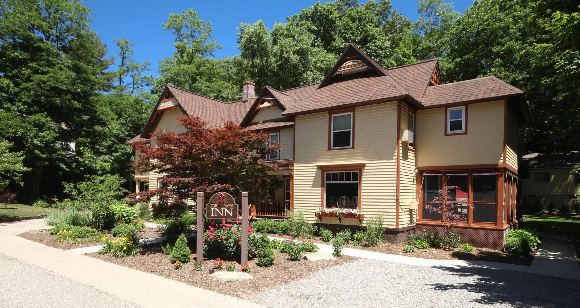Twin Oaks Inn Saugatuck Luaran gambar